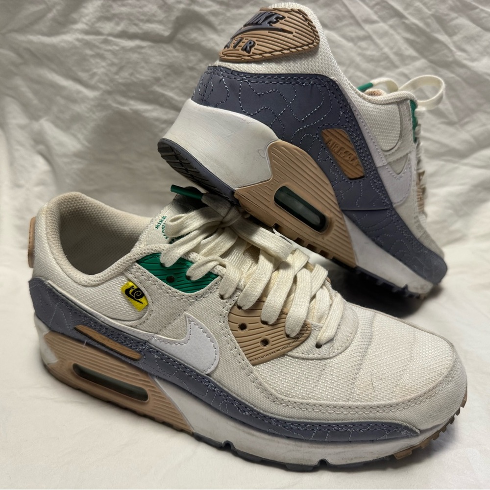 Nike Air Max 90 big kids size 6 women’s 7.5